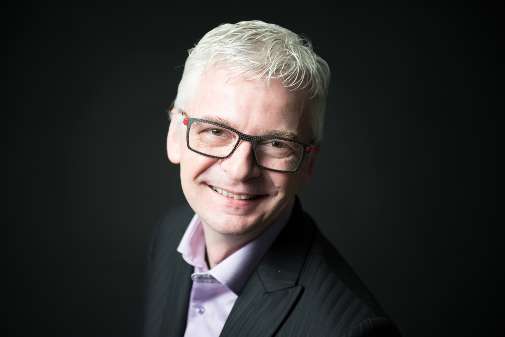 Stefan Häseli ist Kommunikationstrainer, Keynote-Speaker, Moderator und Autor mehrerer Bücher. Abbildung: Titania Kommunikation