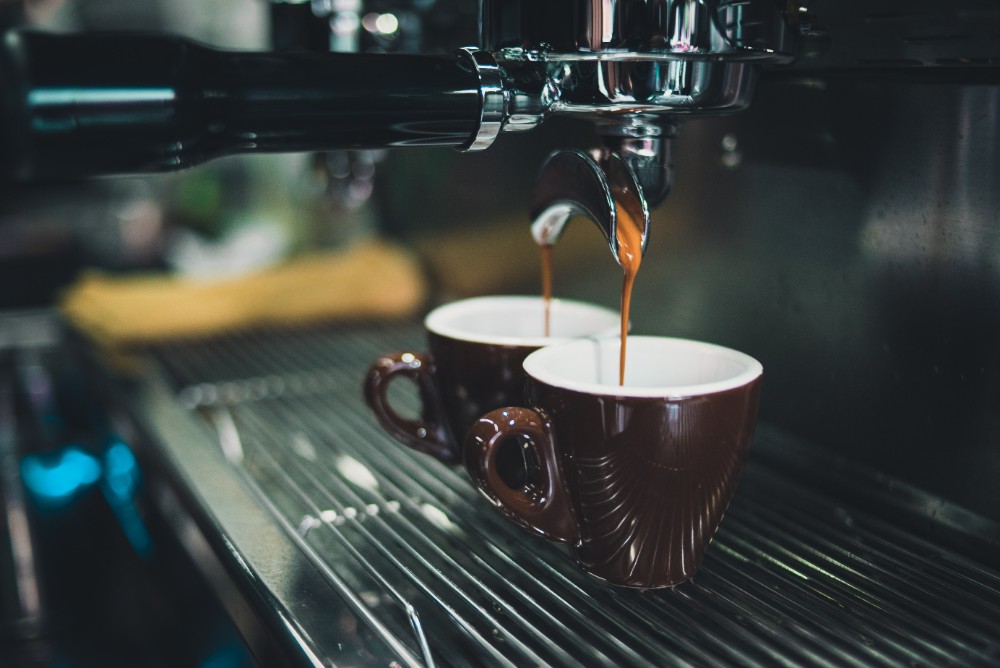 Lässt die Herzen von Kaffeeliebhabern höherschlagen: Espresso in Barista-Qualität Abbildung: Chevanon Photography, Pexels