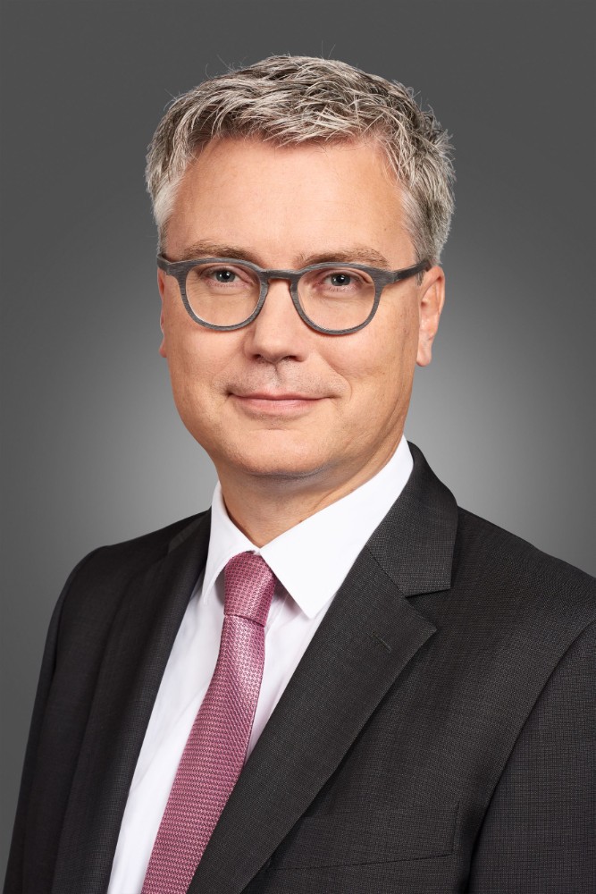 Prof. Dr. Alexander von Erdély, CEO von CBRE Germany. cbre.dee Abbildung: CBRE