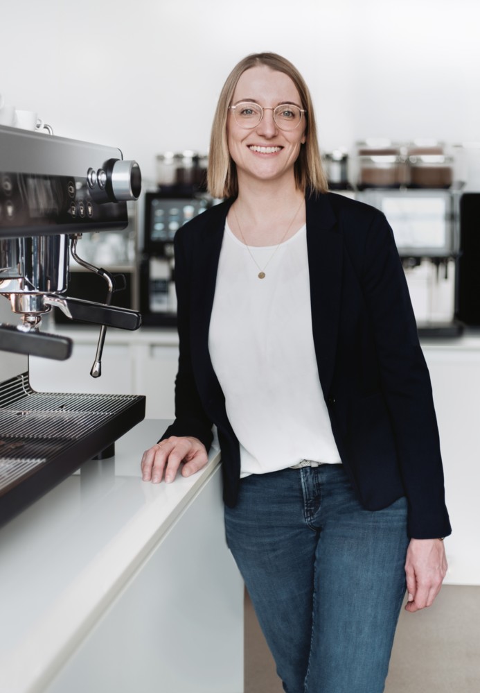 Stefanie Sterzer von WMF weiß um die Bedeutung nachhaltiger und regionaler Kaffeeangebote. Abbildung: WMF