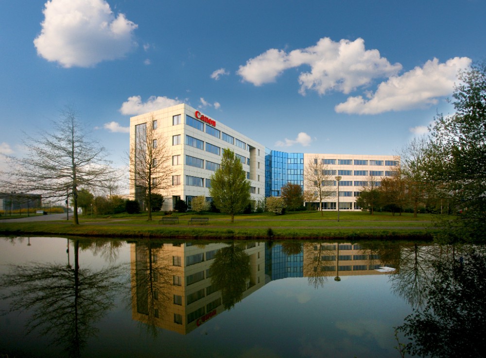 Der Firmensitz der Canon Deutschland GmbH in Krefeld. Abbilddung: Canon