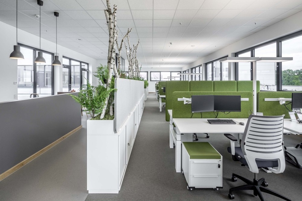 Bei der Apetito AG in Rheine entstand in enger Zusammenarbeit mit dem hauseigenen Projektmanager eine off en strukturierte Office-Fläche. Abbildung: Wini