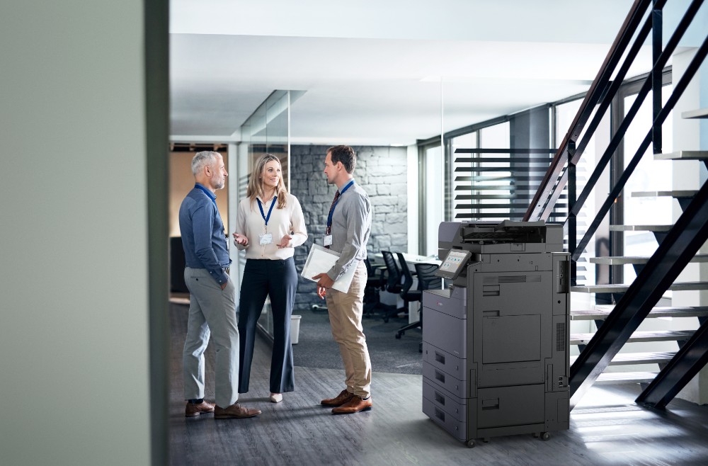 Multifunktionale Drucker sind weiterhin unverzichtbare Helfer im Büroalltag. Abbildung: Kyocera