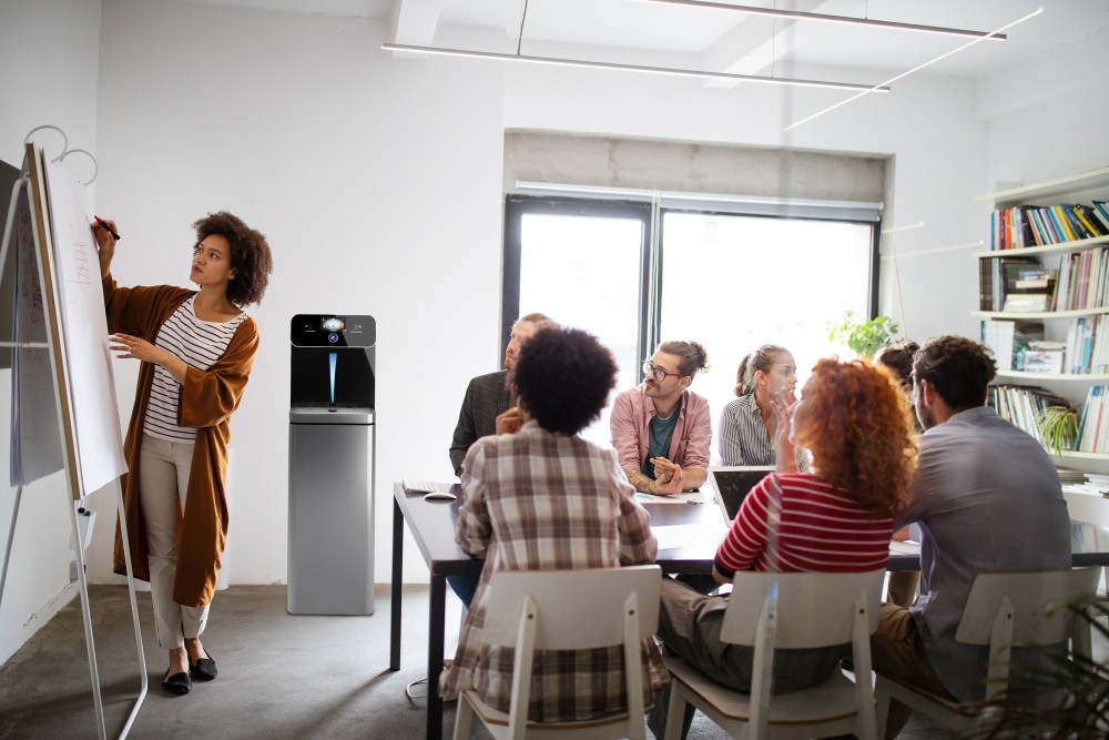 Mit dem Wasserspender C8 Firewall von Culligan ist im Office immer für ausreichend Trinkwasser in hoher Qualität gesorgt. Abbildung: Culligan