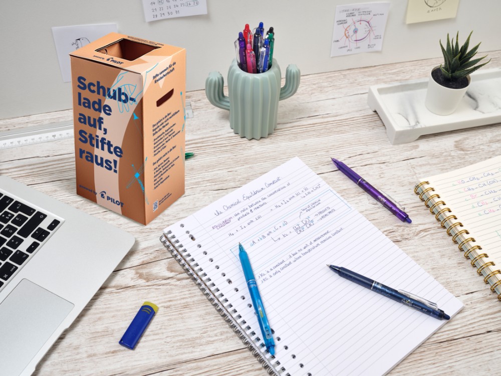 Recycling: Im Rahmen der Aktion „Schublade auf, Stifte raus!“ sammeln Pilot und TerraCycle gebrauchte Stifte aller Marken. Abbildung: Pilot