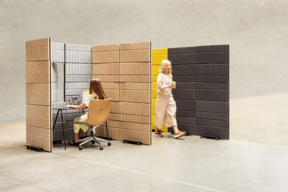 Vank_Flip ermöglicht die flexible Zonierung von Flächen für gemeinschaftliches oder konzentriertes Arbeiten. Abbildung: Vank