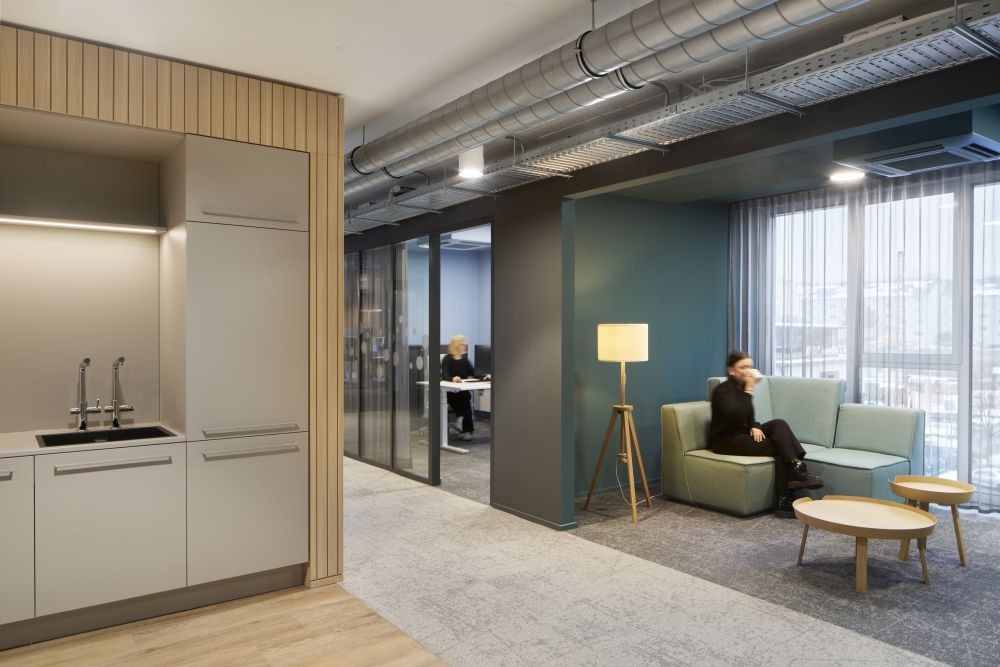 Das durchdachte Bürodesign vermittelt ein Gefühl von Heimat, Geborgenheit und Vertrautheit. Abbildung: Annika Feuss