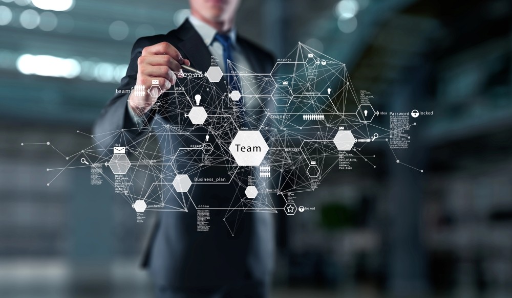 Als Managed Service Provider unterstützt TA Triumph-Adler Unternehmen bei der Optimierung von papierbasierten und digitalen Dokumentenprozessen. Abbildung: Sergey Nivens, Depositphotos