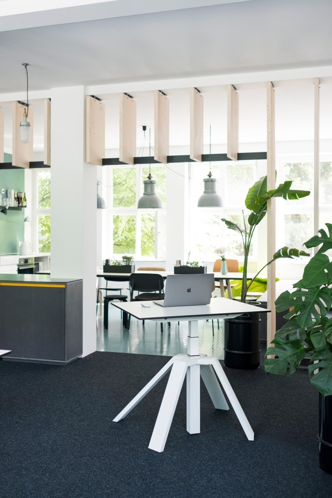 Perfekt für flexible Flächen: Kleinstarbeitsplatz motu Sputnik I. Abbildung: halbautomaten Kommunikationsdesign GmbH